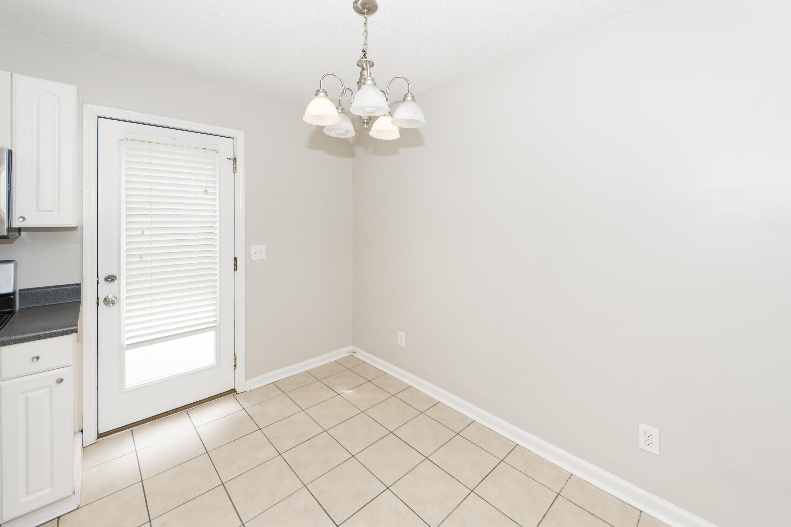 1303 Mathis Ferry Road Mount Pleasant, SC 29464 - Photo 7 of 25 07