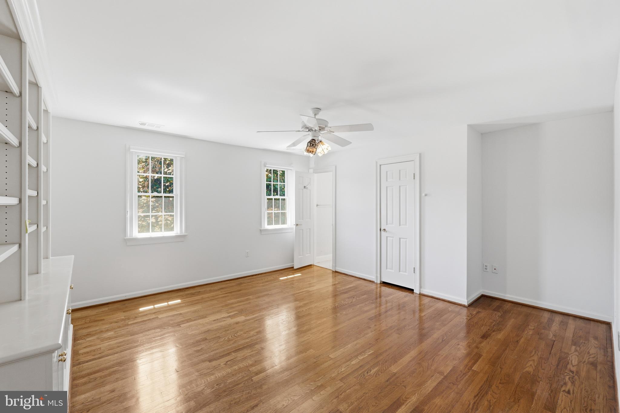 9904 Hall Road Potomac, MD 20854 - Photo 21 of 37 Bedroom #4