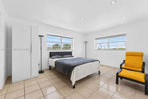 $2,550 | 8250 Byron Avenue, Unit 404, Miami Beach, FL 33141