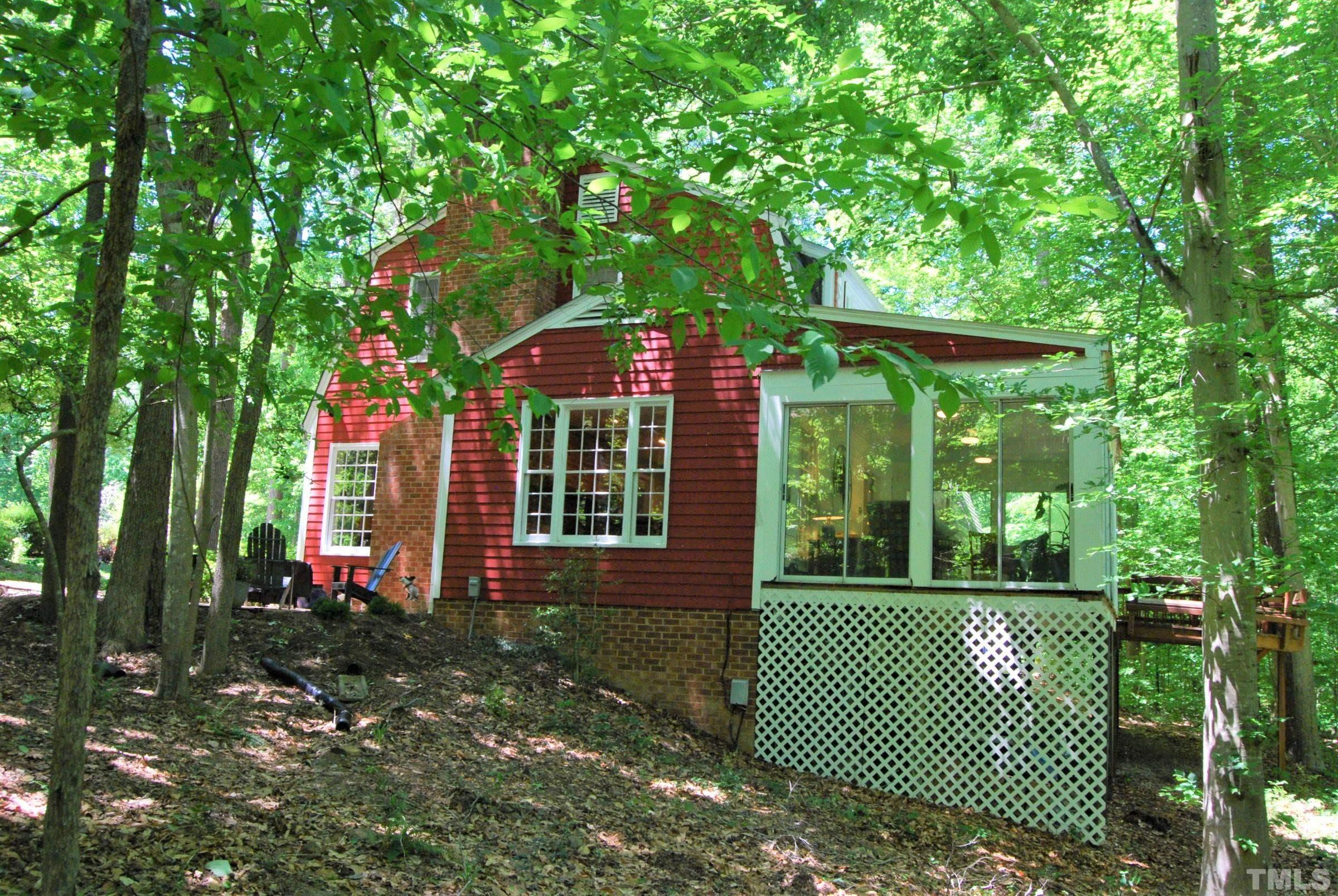1718 Woodburn Road Durham, NC 27705 - Photo 8 of 43 Gallery Image 8
