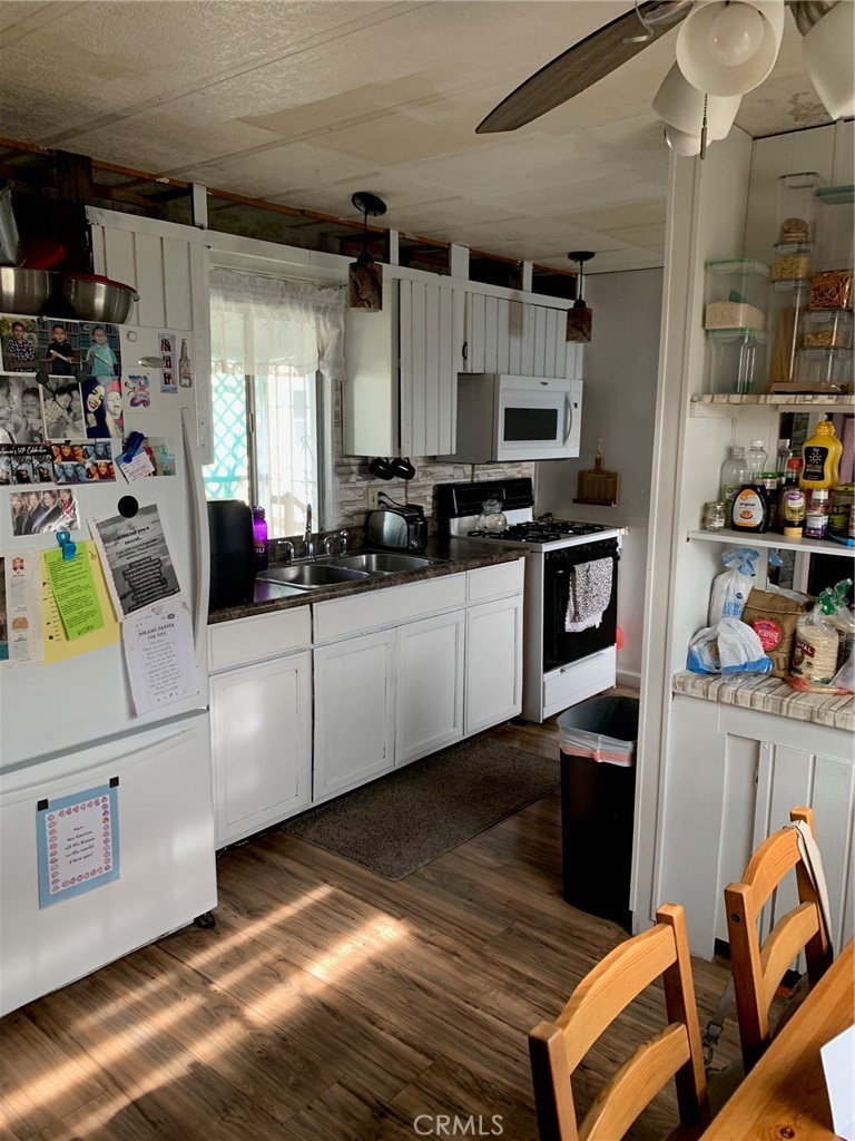 2865 West Rialto Avenue, Unit 2 Rialto, CA 92376 - Photo 12 of 20