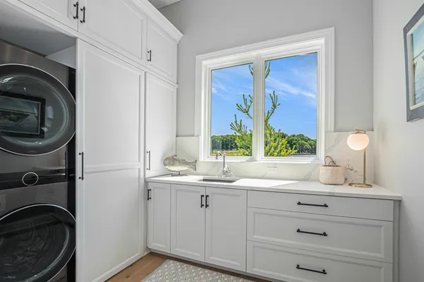 $6,400,000 | 6736 Saugatuck Beach Road, Saugatuck, MI 49453