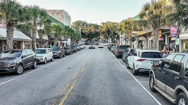 $296,659 | 2782 Armadale Drive, Mount Dora, FL 32757