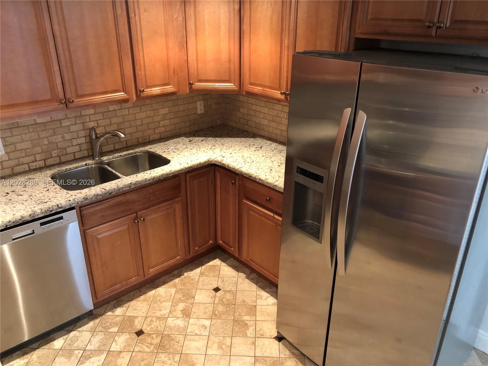 16300 Golf Club Road, Unit 105 Weston, FL 33326 - Photo 12 of 39