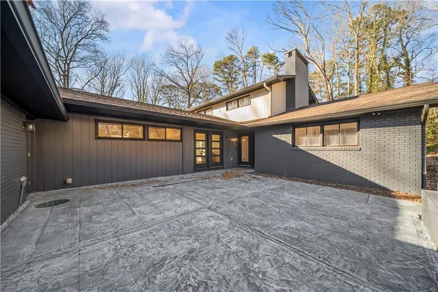 $989,000 | 333 Woodland Way, Clemson, SC 29631