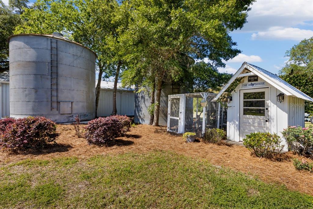 4821 Southwest 53rd Terrace Bell, FL 32619 - Photo 11 of 97