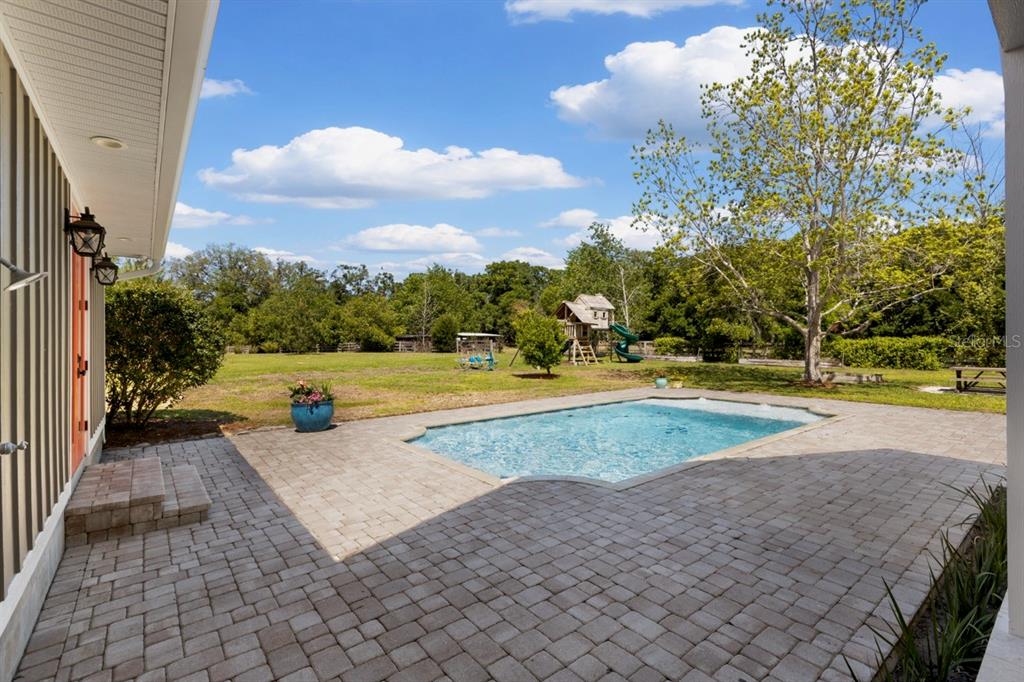 4821 Southwest 53rd Terrace Bell, FL 32619 - Photo 8 of 97