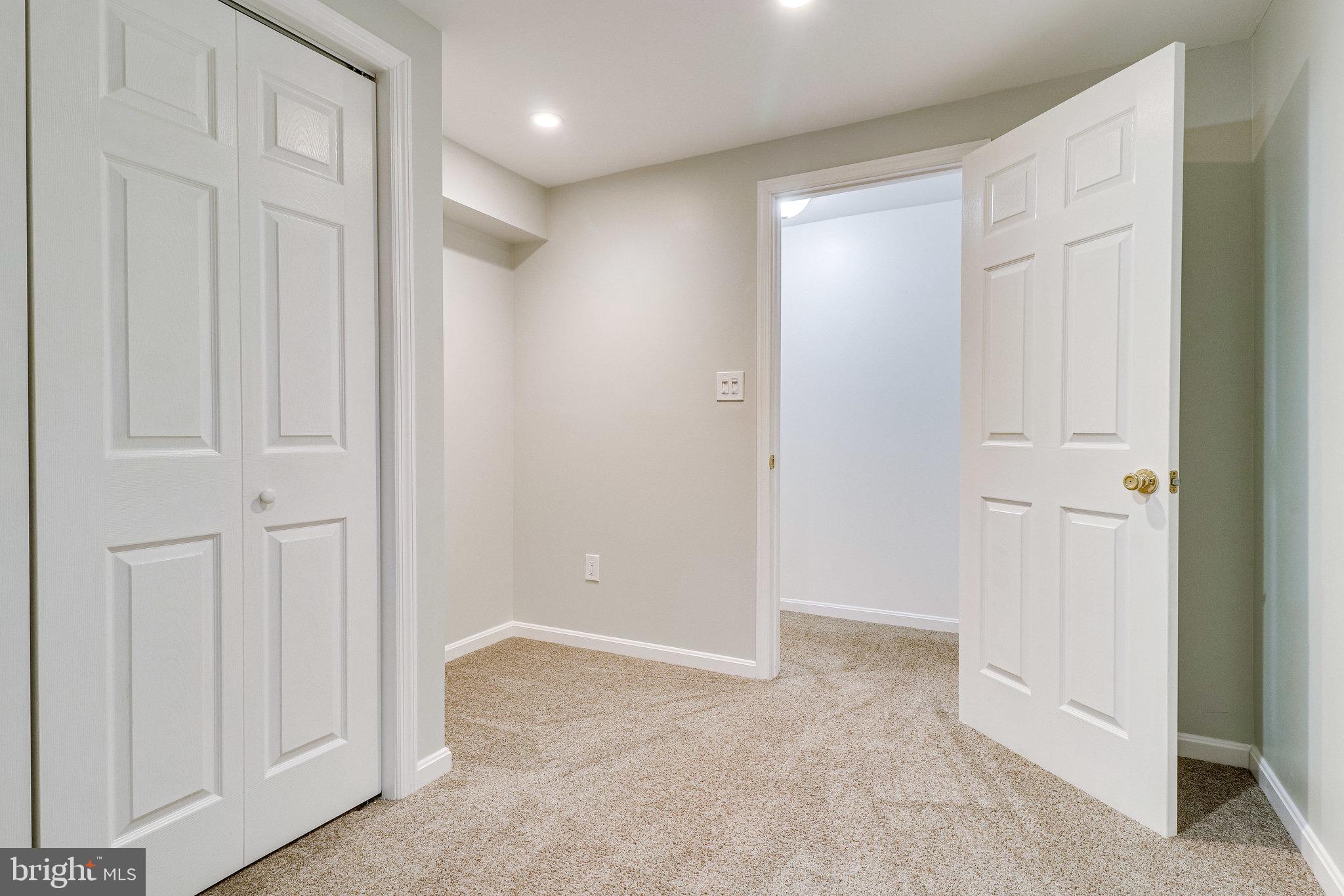 9517 Kirkfield Road Burke, VA 22015 - Photo 41 of 79 Gallery Image 41