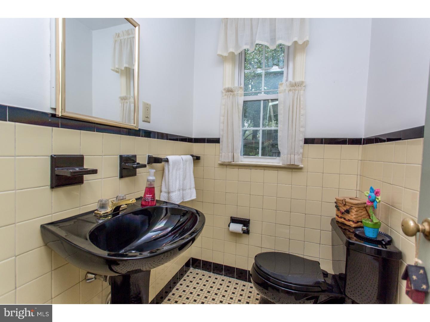 2608 Springfield Road Broomall, PA 19008 - Photo 12 of 24 Bathroom