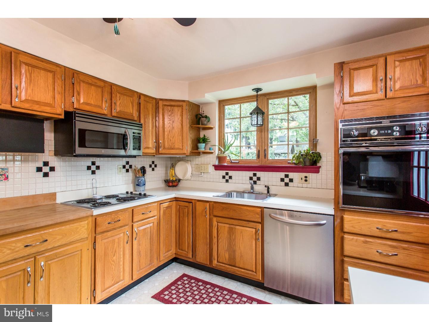 2608 Springfield Road Broomall, PA 19008 - Photo 6 of 24 Kitchen