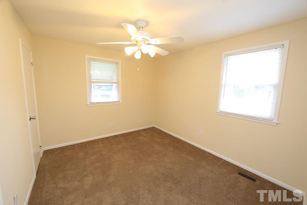 825 Peyton Street Raleigh, NC 27610 - Photo 7 of 12 Gallery Image 7