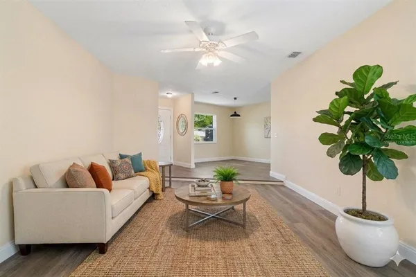 $325,000 | 4028 Truman Drive, Seffner, FL 33584