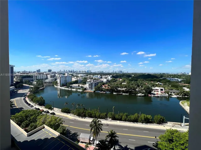 $3,750 | 2555 Collins Avenue, Unit 1504, Miami Beach, FL 33140