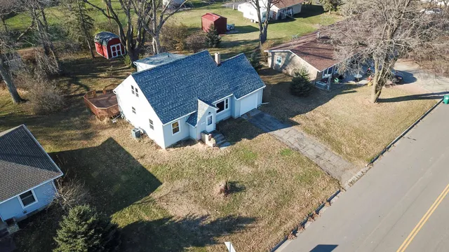 $239,000 | 230 Main Street, Green Isle, MN 55338