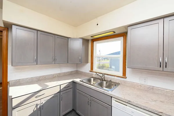 $239,000 | 230 Main Street, Green Isle, MN 55338