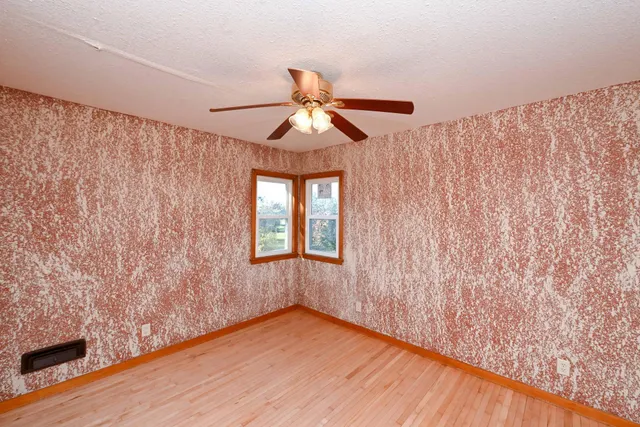 $239,000 | 230 Main Street, Green Isle, MN 55338