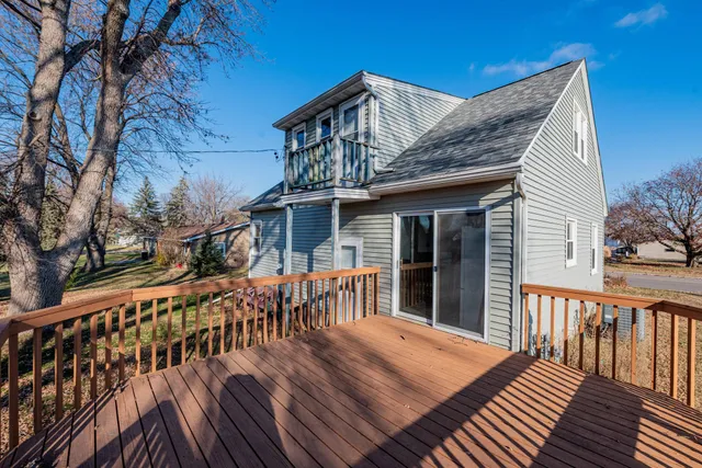 $239,000 | 230 Main Street, Green Isle, MN 55338