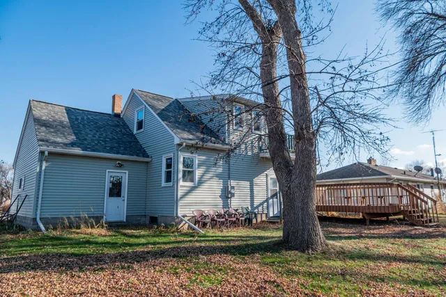 $239,000 | 230 Main Street, Green Isle, MN 55338