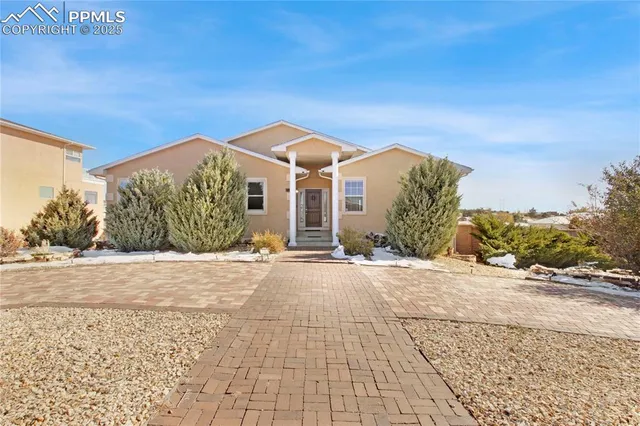$505,000 | 946 South Greenway Avenue, Pueblo West, CO 81007