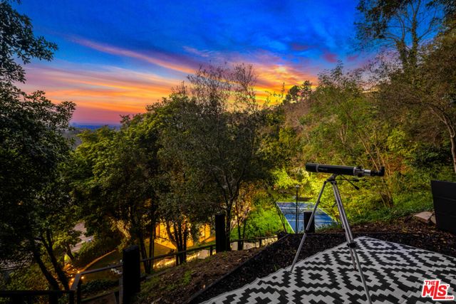 $5,900,000 | 10560 Dolcedo Way, Los Angeles, CA 90077