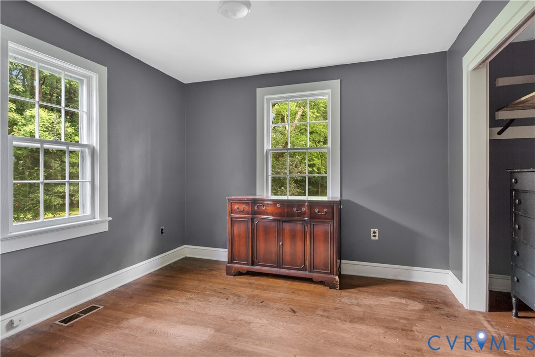 5711 Middle Road Prince George, VA 23875 - Photo 23 of 32