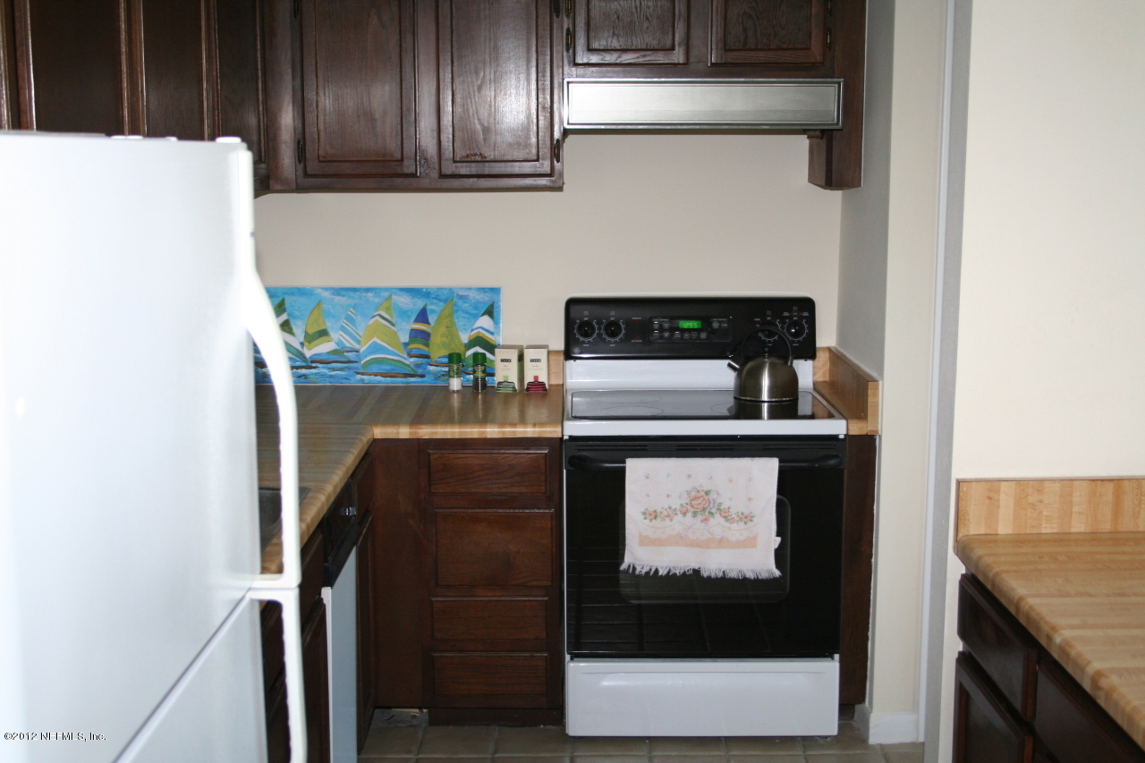 8 Cove Road Ponte Vedra Beach, FL 32082 - Photo 7 of 19 kitchen 2