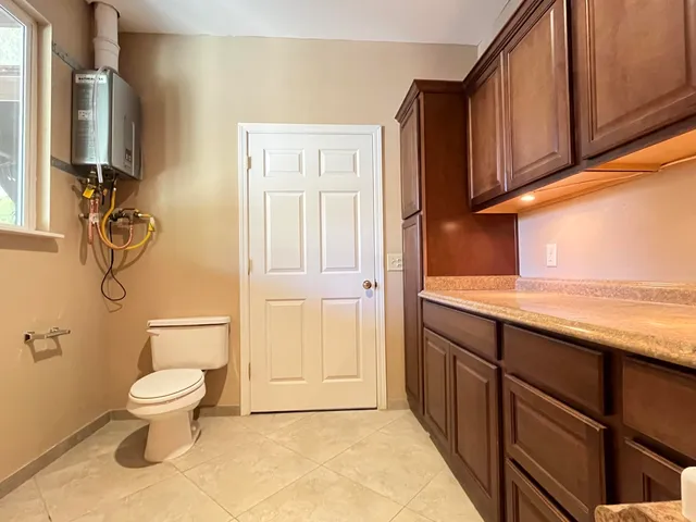 a view of a storage & utility room