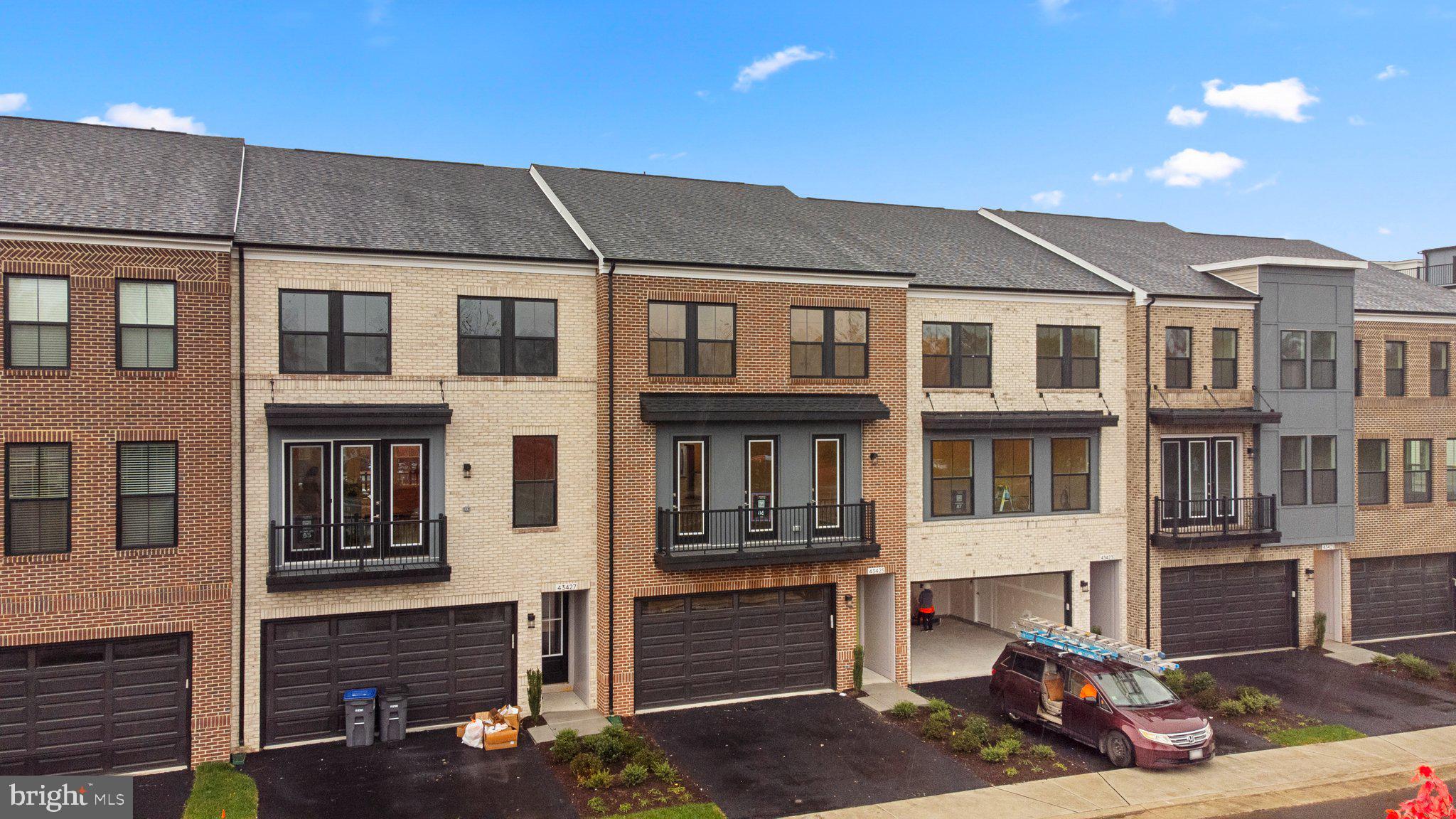 43425 Farringdon Square Ashburn, VA 20148 - Photo 29 of 35