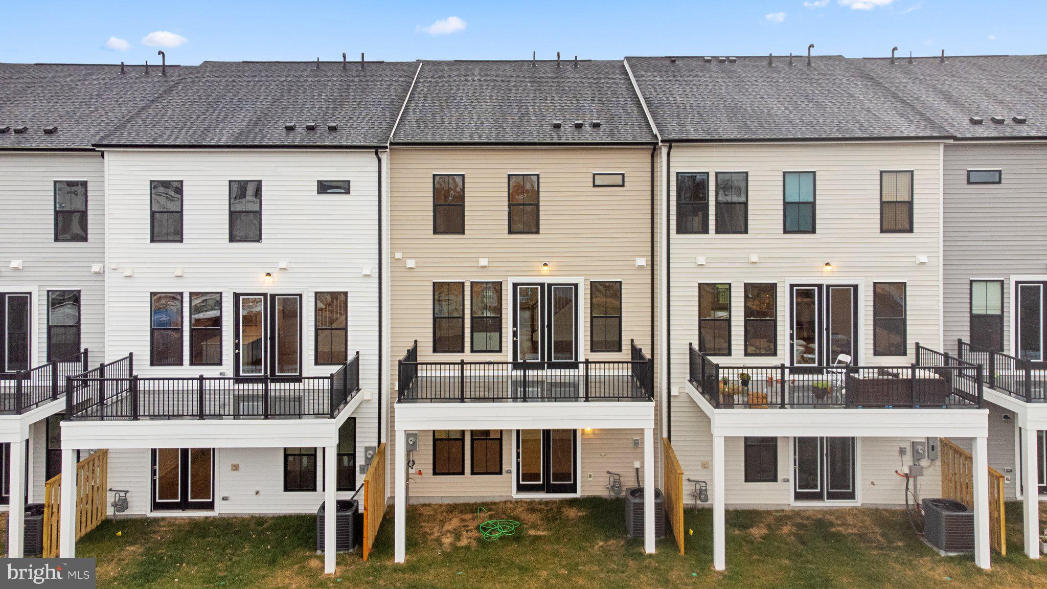 43425 Farringdon Square Ashburn, VA 20148 - Photo 31 of 35