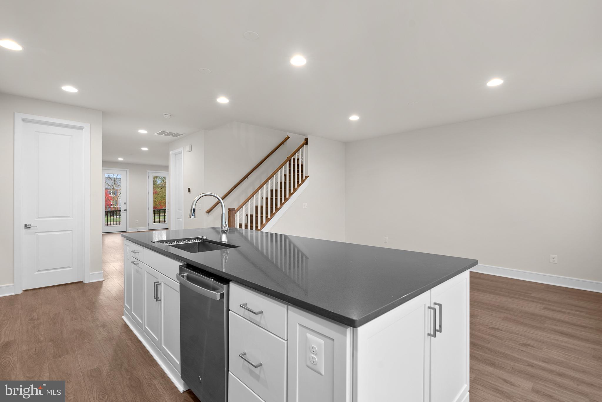 43425 Farringdon Square Ashburn, VA 20148 - Photo 9 of 35