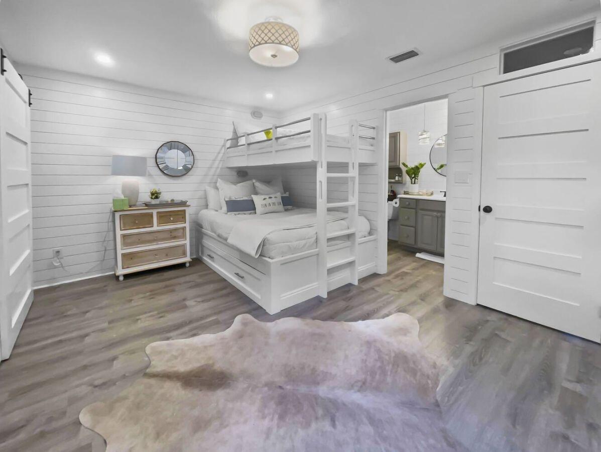 55 Shannon Drive, Unit 7 Santa Rosa Beach, FL 32459 - Photo 37 of 51 Simply seagrove bunk room