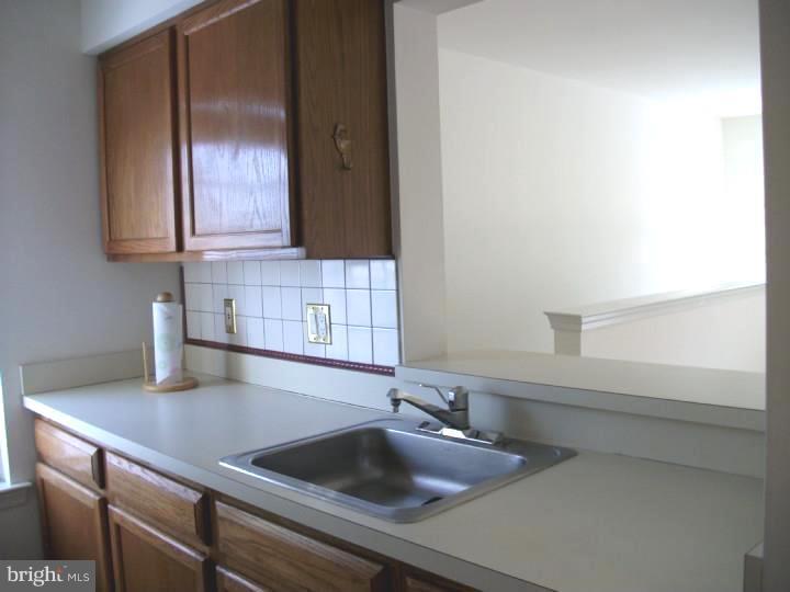 904 B Wharton Road Mount Laurel, NJ 08054 - Photo 3 of 21 Kitchen