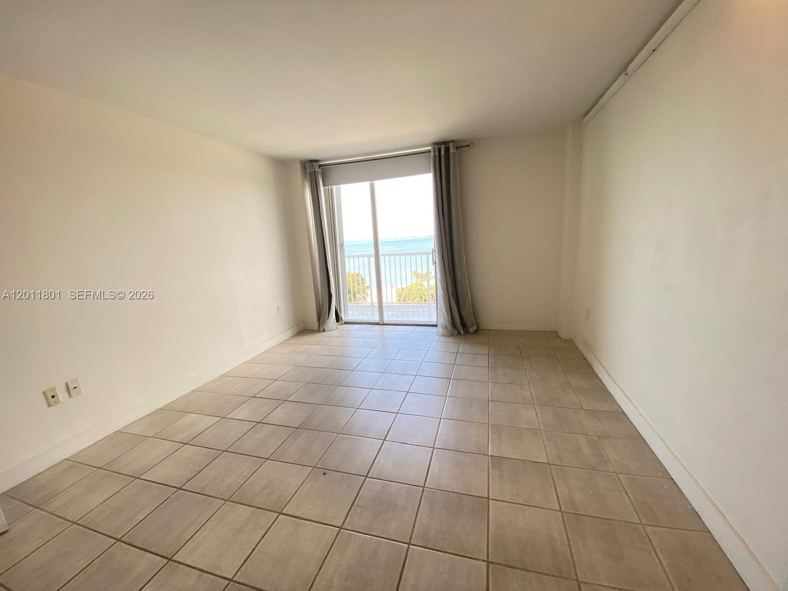 150 Southeast 25th Road, Unit 8I Miami, FL 33129 - Photo 4 of 11