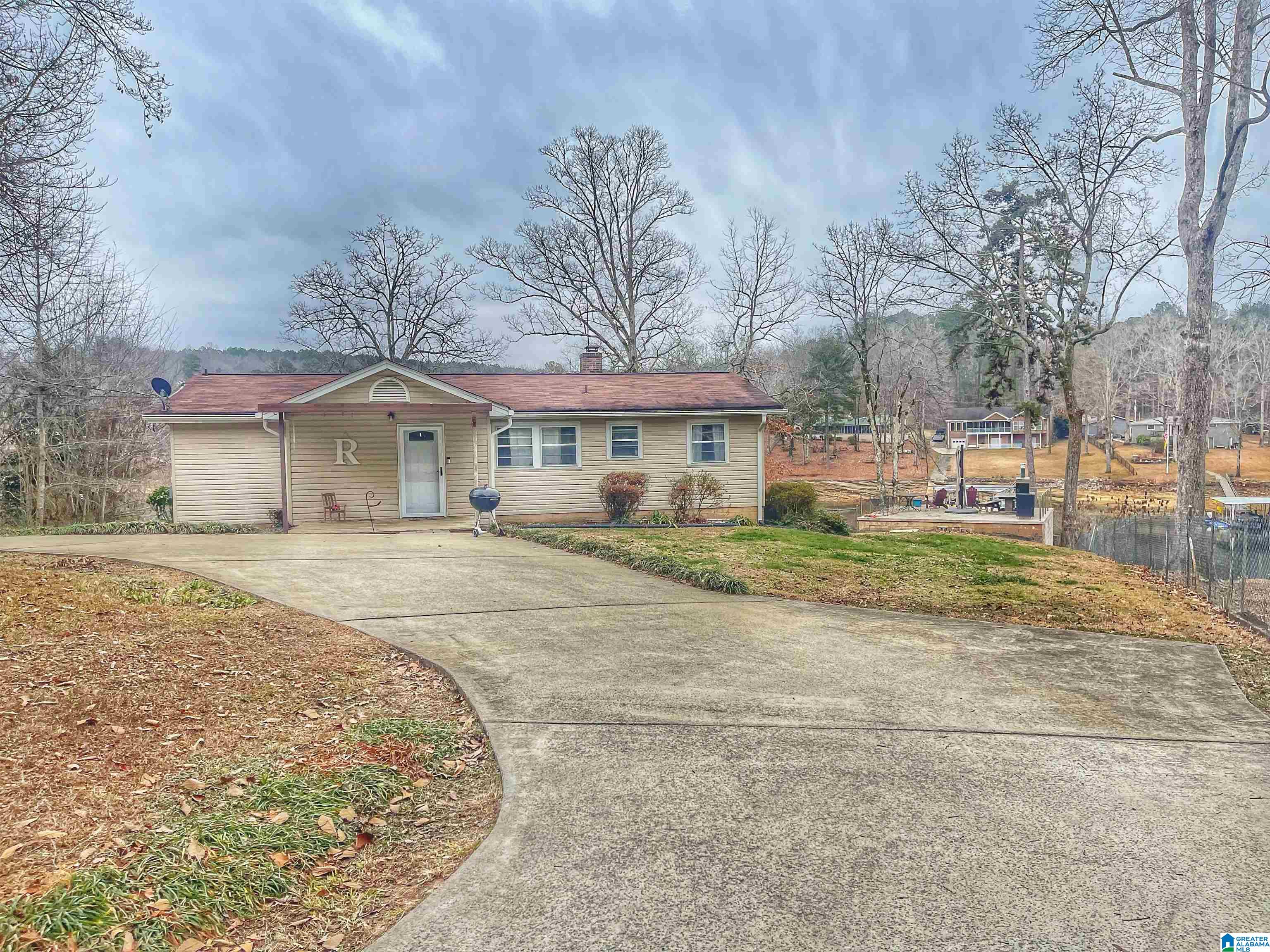 368 Gulf Ridge Drive Jasper, AL 35504 - Photo 3 of 5