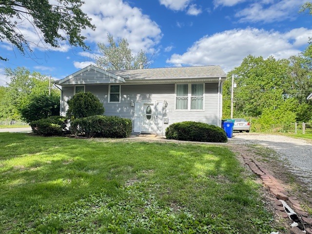 38 Whippoorwill Drive Decatur, IL 62526 - Photo 2 of 19