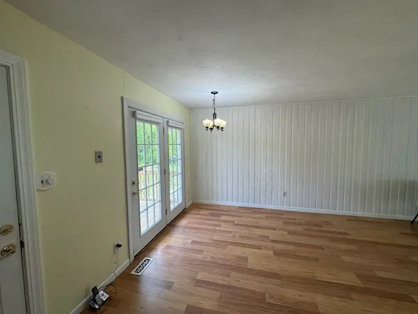$129,000 | 38 Whippoorwill Drive, Decatur, IL 62526