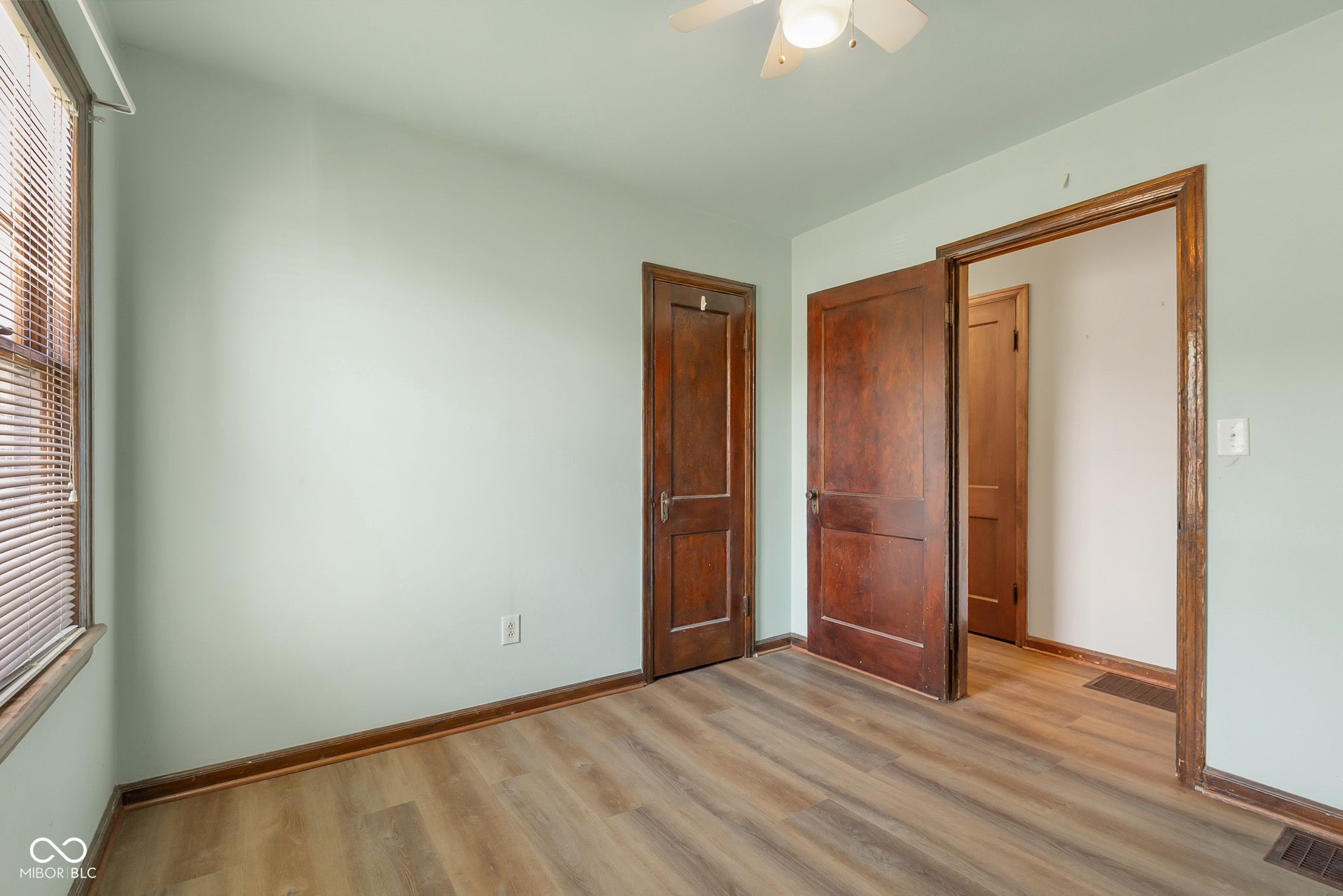813 Central Place Columbus, IN 47201 - Photo 28 of 43