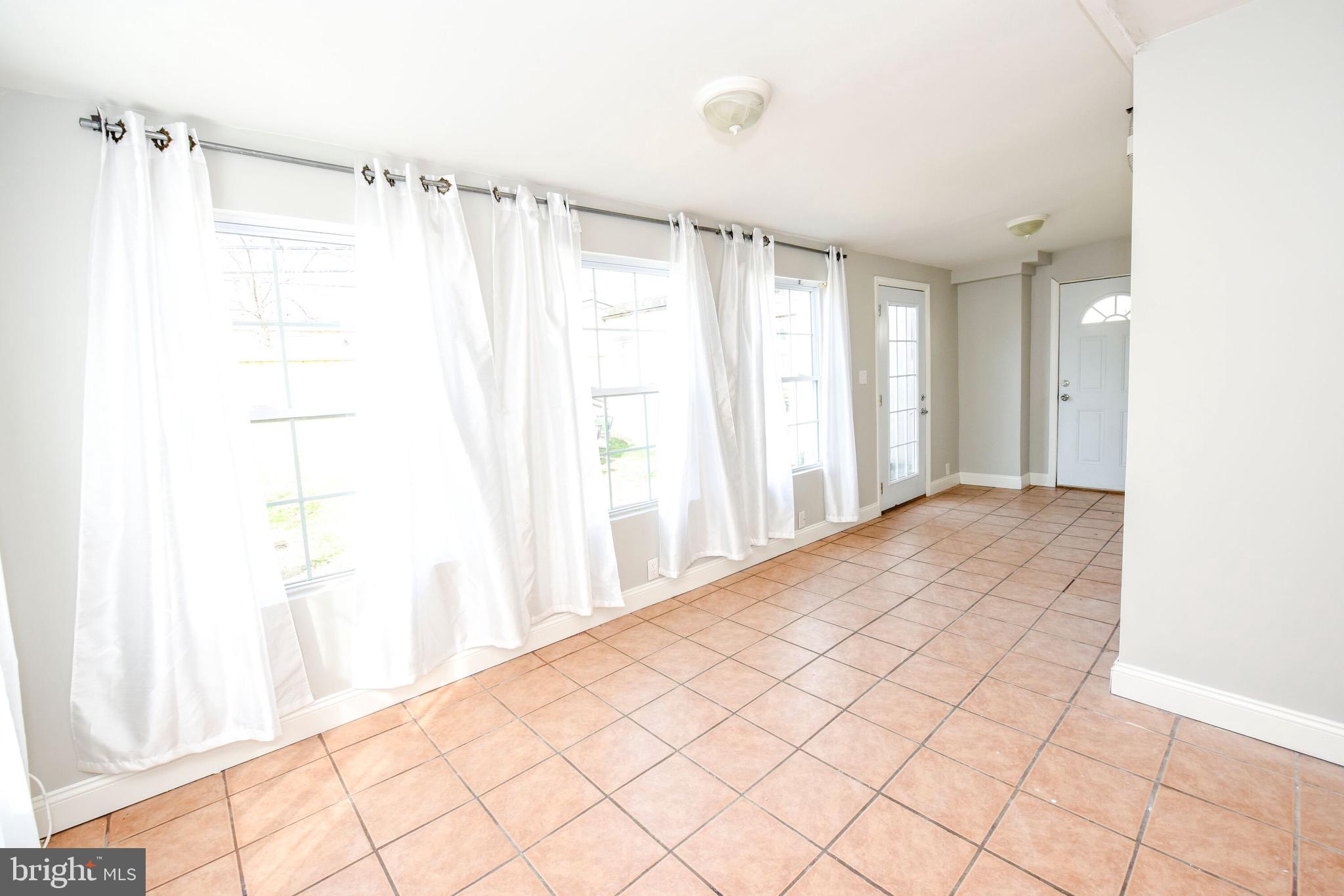 9246 Annapolis Road Philadelphia, PA 19114 - Photo 19 of 25 Gallery Image 19