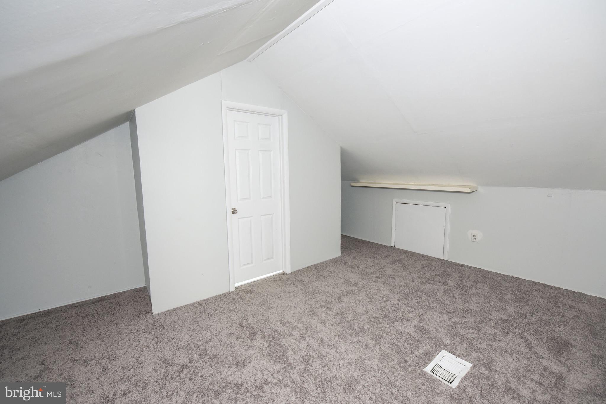 9246 Annapolis Road Philadelphia, PA 19114 - Photo 23 of 25 Gallery Image 23