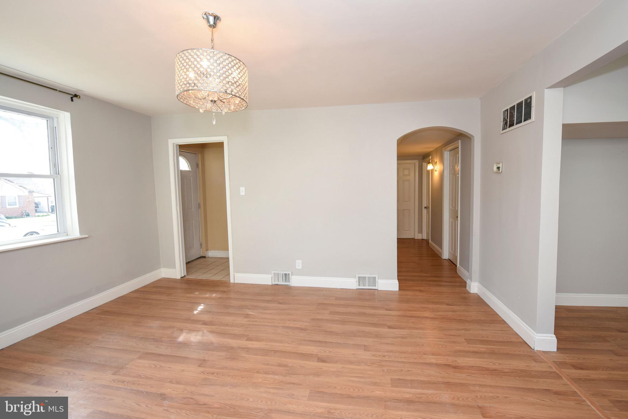 9246 Annapolis Road Philadelphia, PA 19114 - Photo 7 of 25 Gallery Image 7