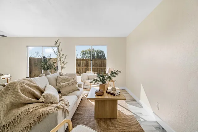 $245,000 | 4853 North Winery Circle, Unit 105, Fresno, CA 93726