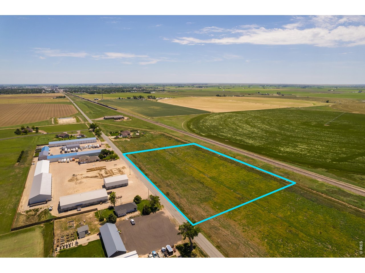 16302 County Road R Fort Morgan, CO 80701 - Photo 8 of 14 a view of an ocean and city
