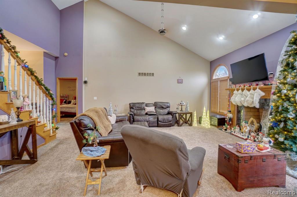 4901 Sandhill Road Almont, MI 48003 - Photo 6 of 42