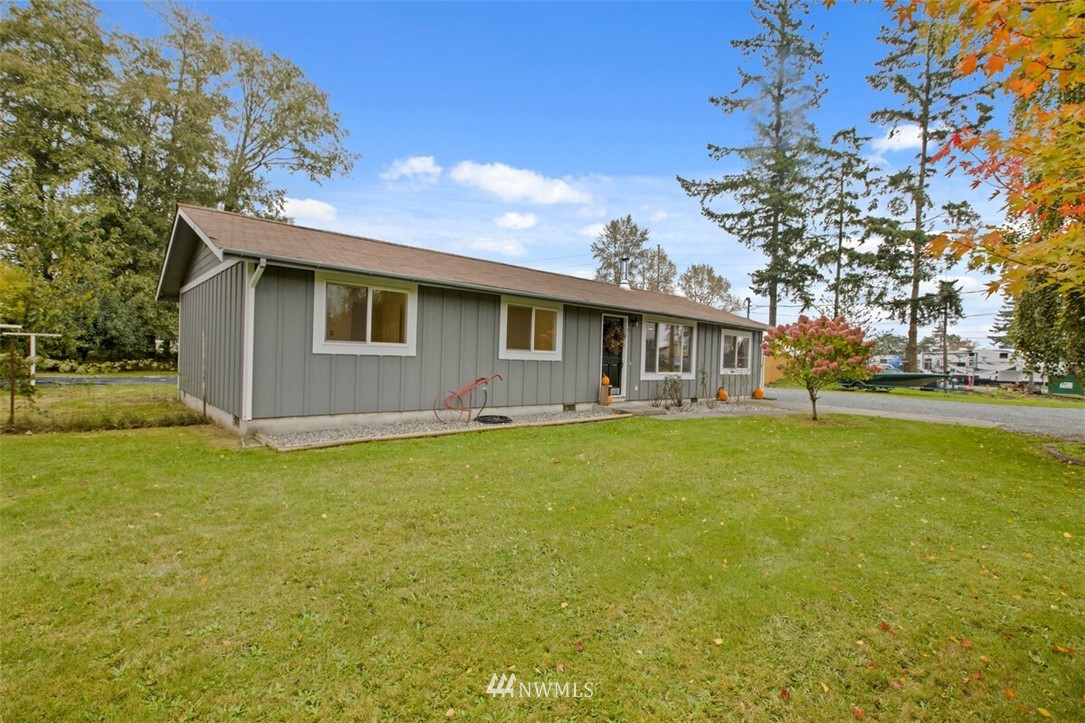10733 District Line Road Burlington, WA 98233 - Photo 1 of 26 Gallery Image 1