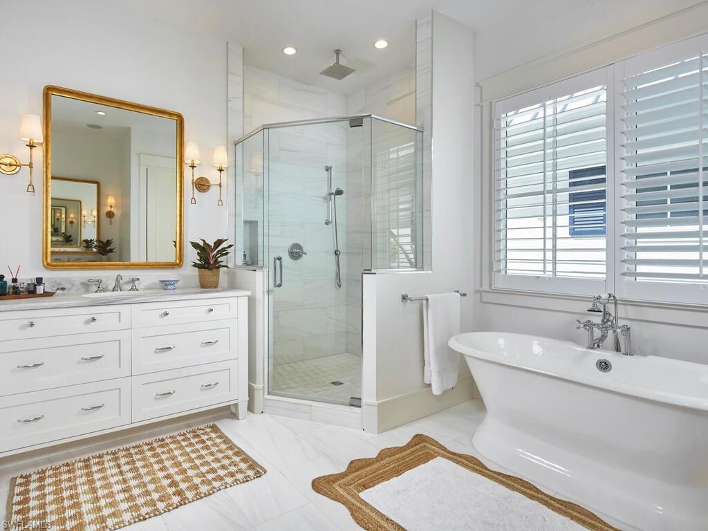 909 10th Avenue South Naples, FL 34102 - Photo 17 of 31