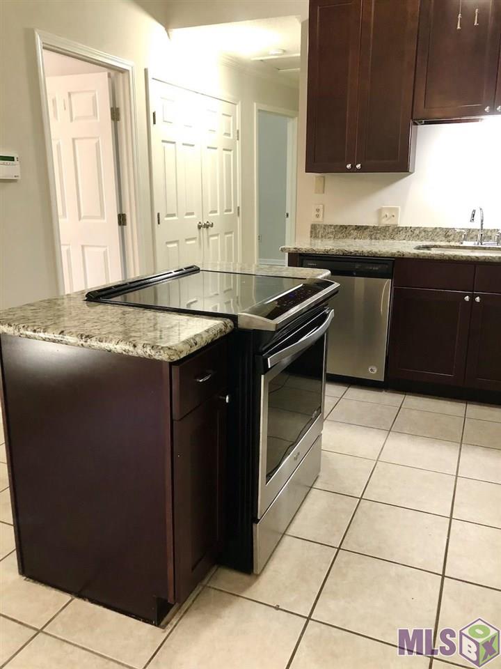 17041 Strain Road Baton Rouge, LA 70816 - Photo 3 of 14 Gallery Image 3