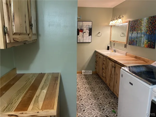 $249,900 | 11460 Creek Road, Unit 1, Annsville, NY 13471