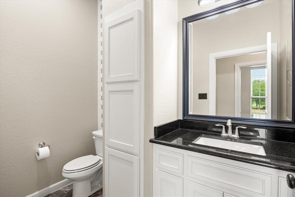 3711 Lonesome Creek Road Granbury, TX 76049 - Photo 21 of 39 Front hallway half bath