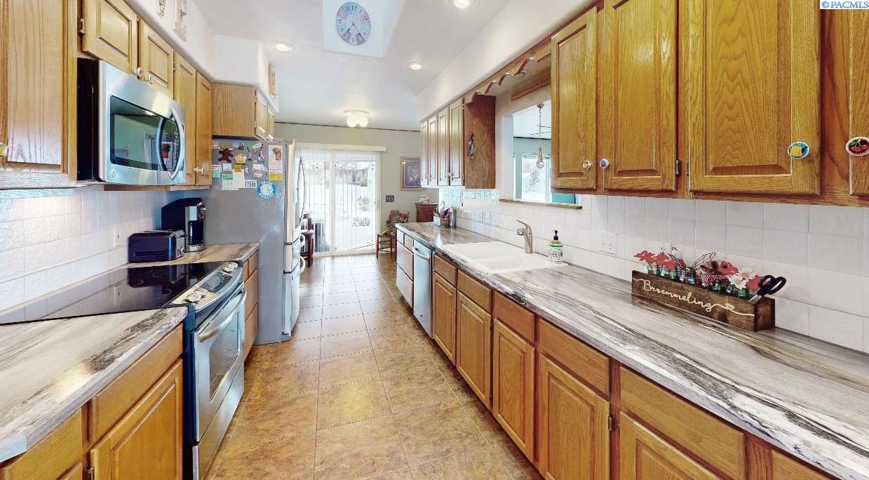 1102 Summit Street Colton, WA 99113 - Photo 13 of 22 Gallery Image 13