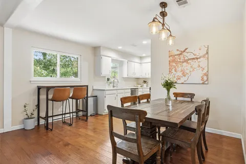 $450,000 | 617 Blackberry Drive, Austin, TX 78745